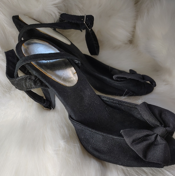 Bow Kitten Heels - Picture 15 of 15